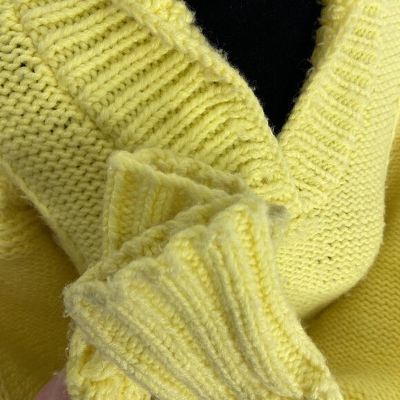 Vintage Hand Knit Cable Irish Woman M Yellow Wool Sweater Oversized 80s - Picture 5 of 7